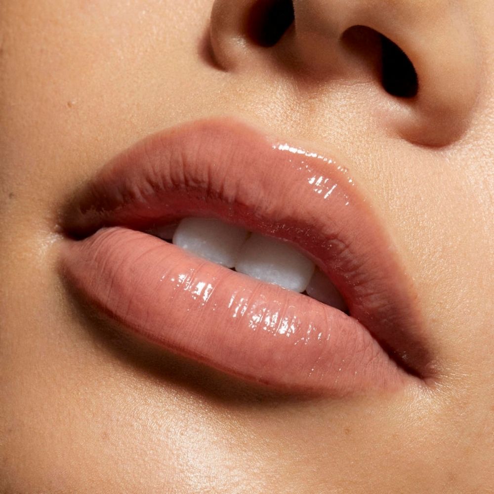 Kylie Cosmetics Supple Kiss Lip Glaze - 001 All Yours (Pa Kuti)