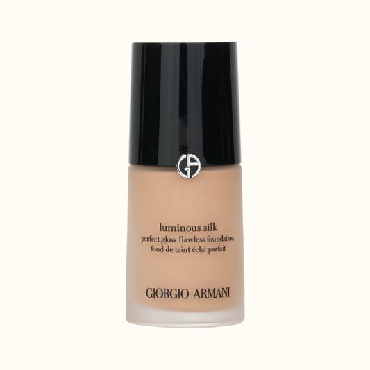 Giorgio Armani Luminous Silk Natural Glow Foundation 4.5
