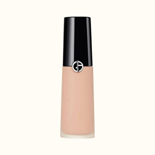 Giorgio Armani  Luminous Silk Hydrating & Brightening Concealer 2
