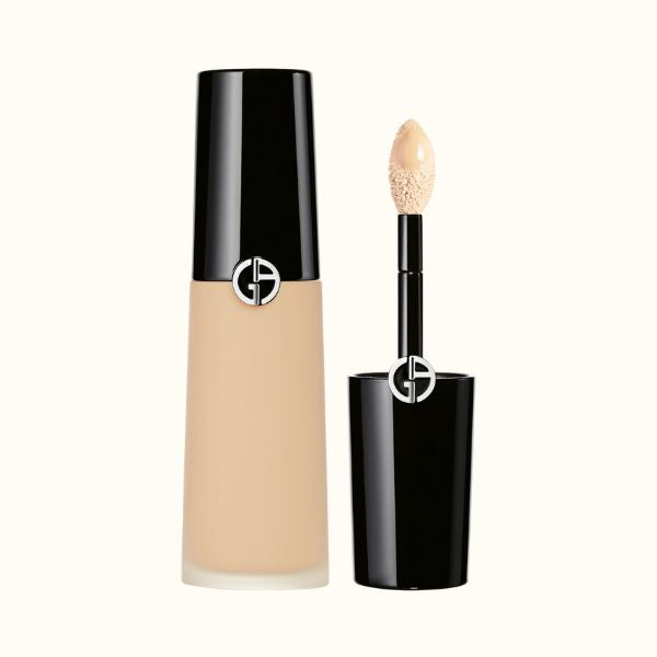 Giorgio Armani  Luminous Silk Hydrating & Brightening Concealer 3